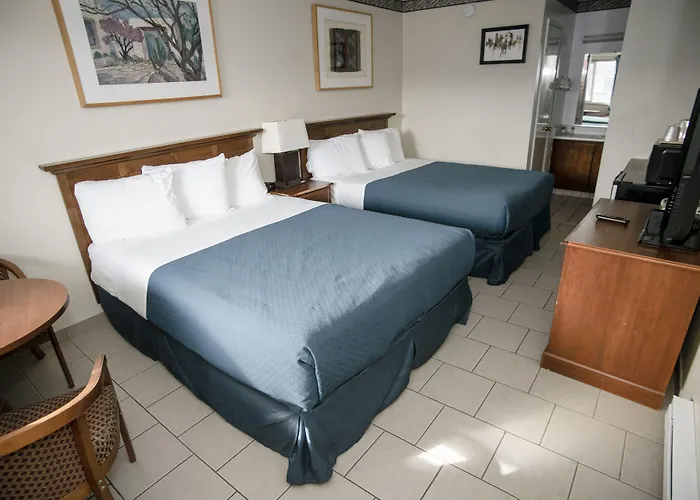 Pacific Inn