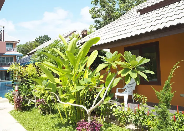 Lanta Fevrier Resort