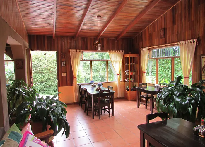 Hospedaje Mariposa Monteverde