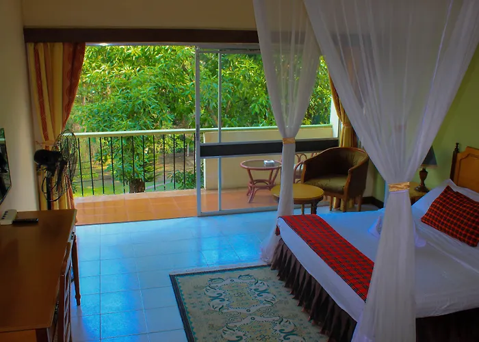 Equator Hotel