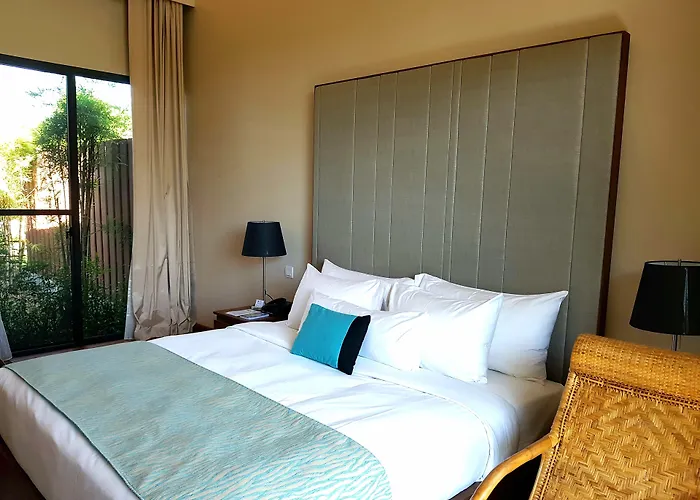 Nirvana Hotel And Resort