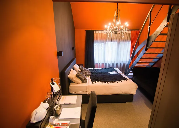 Hotel Moon