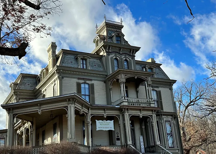 Garth Woodside Mansion Bed And Breakfast