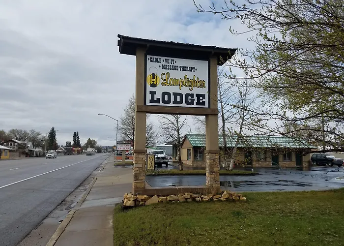 Lamplighter Lodge