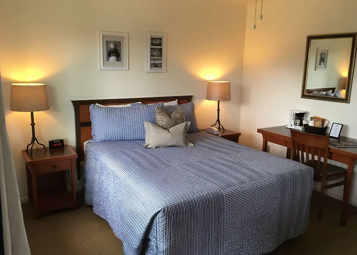 Surf & Sand Inn