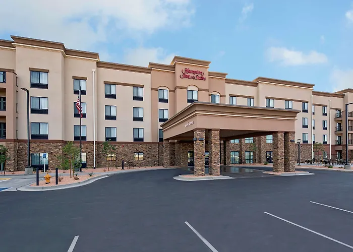 Hampton Inn & Suites Page - Lake Powell