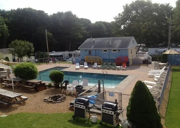 Drake'S Island Resort & Cottages