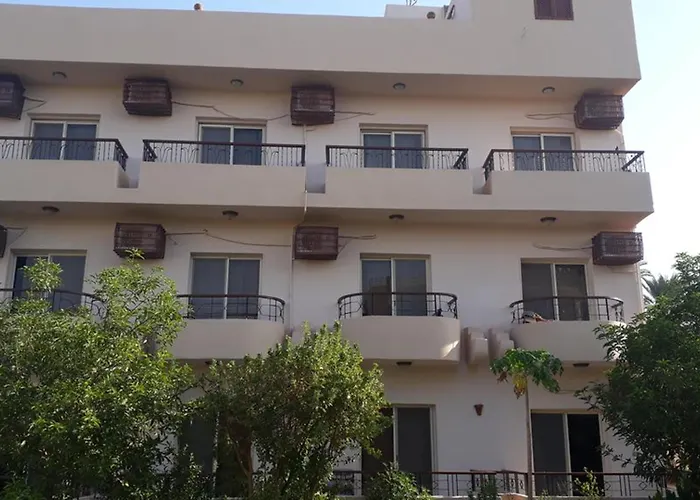 New Memnon Hotel