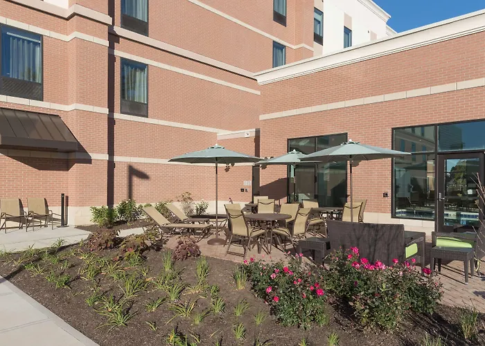 Hampton Inn & Suites By Hilton Chicago Schaumburg Il