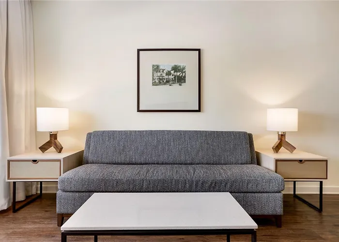 The Banyan Hotel Fort Myers Tapestry Collection By Hilton