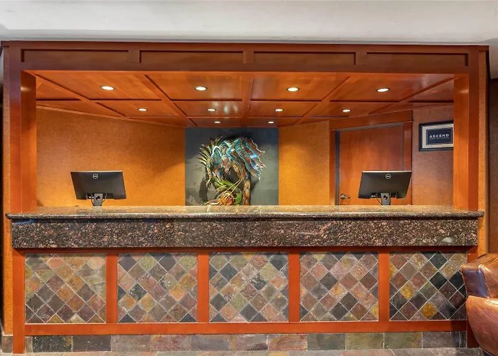Lloyd Hotel Astoria Bayfront, An Ascend Collection Hotel