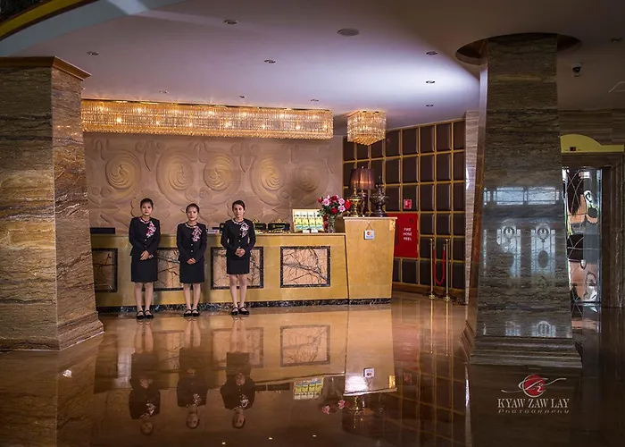 Star World Hotel