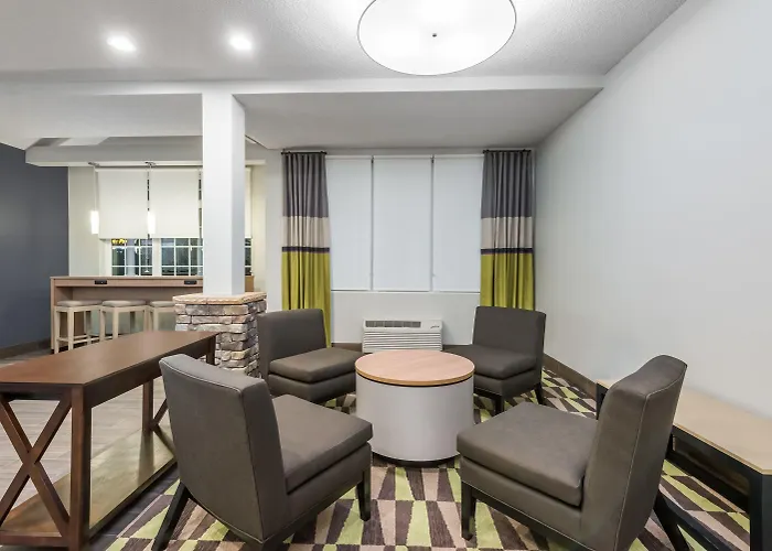 Microtel Inn & Suites By Wyndham New Martinsville
