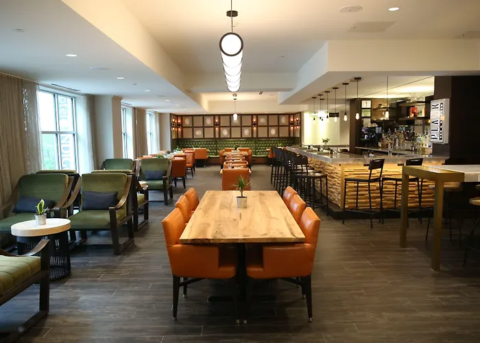 Hotel Indigo Naperville Riverwalk By Ihg