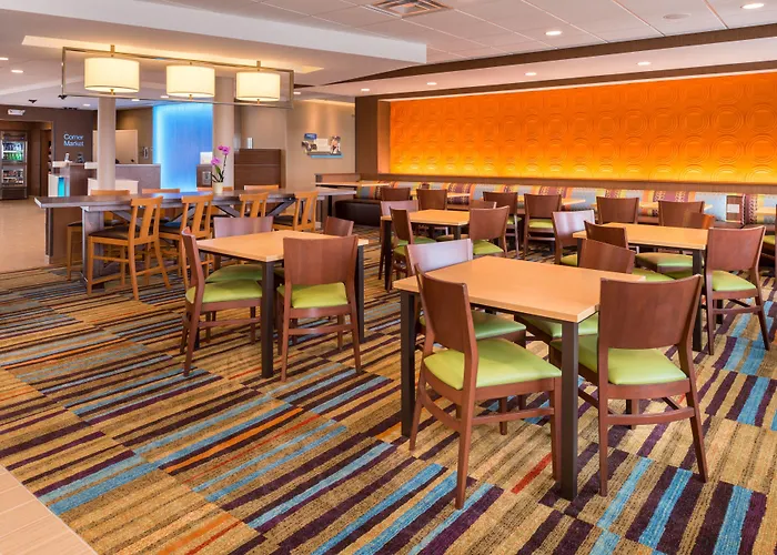 Fairfield Inn & Suites By Marriott Huntington
