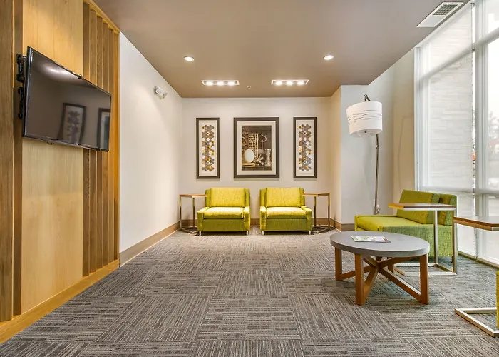 Holiday Inn Express & Suites - Carrollton West By Ihg