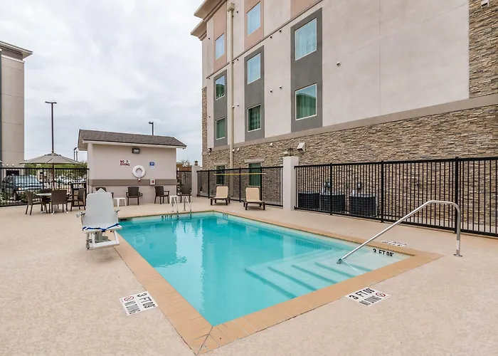 Sleep Inn & Suites College Station Near University