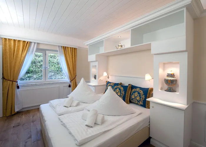 Hotel Weinberg-Schloesschen