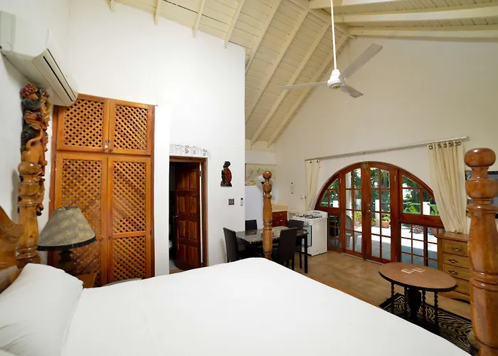 Beach House Condos, Negril