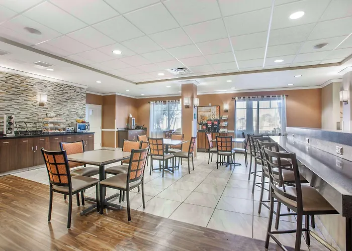 Best Western Plus Chandler Hotel & Suites