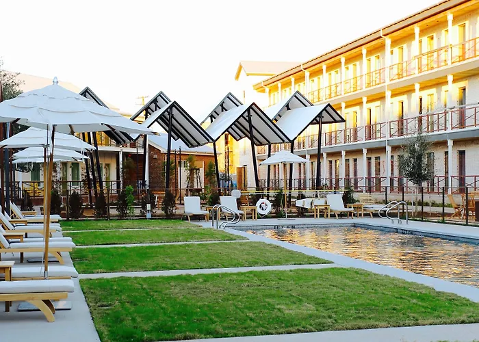 Cavalry Court, By Valencia Hotel Collection