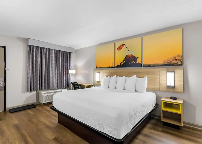 Days Inn By Wyndham Enterprise