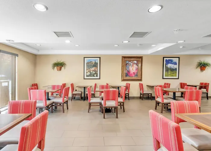 Comfort Suites Lakewood - Denver