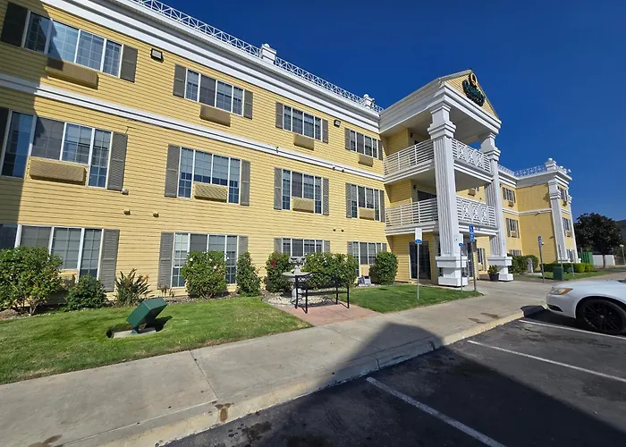 Quality Inn & Suites Tulare