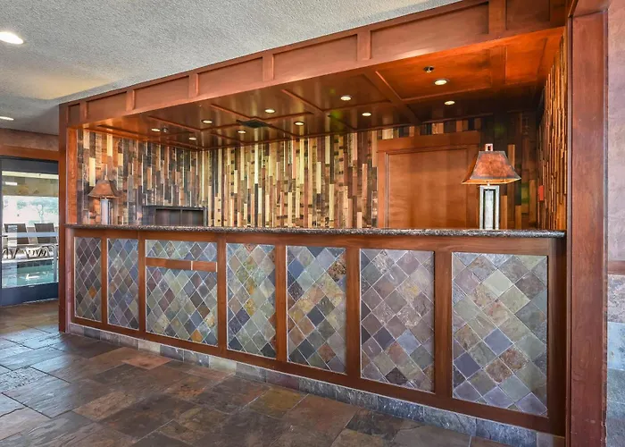 Kathryn Riverfront Inn, An Ascend Collection Hotel