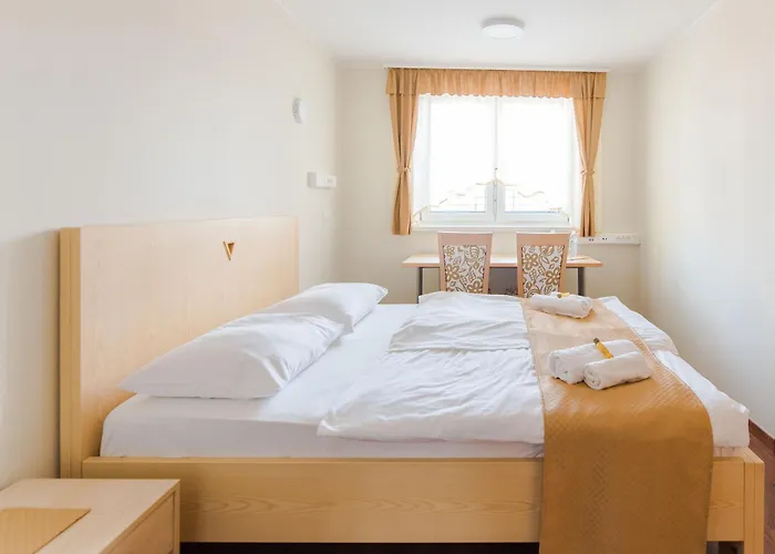 S Hotel - Simple City Centre Stay