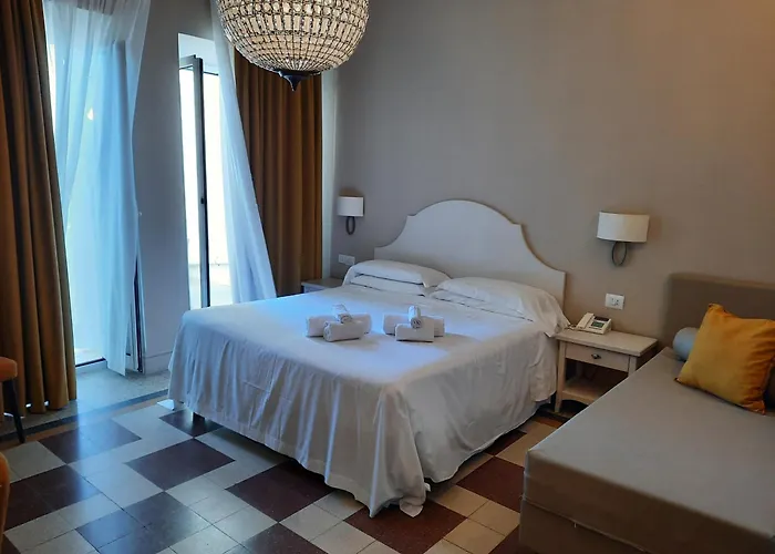 Hotel Eden Alaxi Hotels