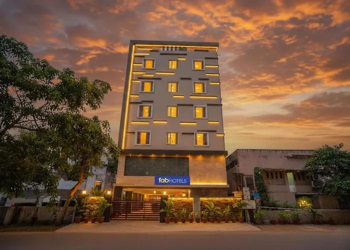 FabHotel Rr Grand - Next To Trendset Mall