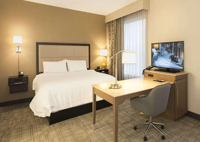 Hampton Inn And Suites Minneapolis University Area, Mn