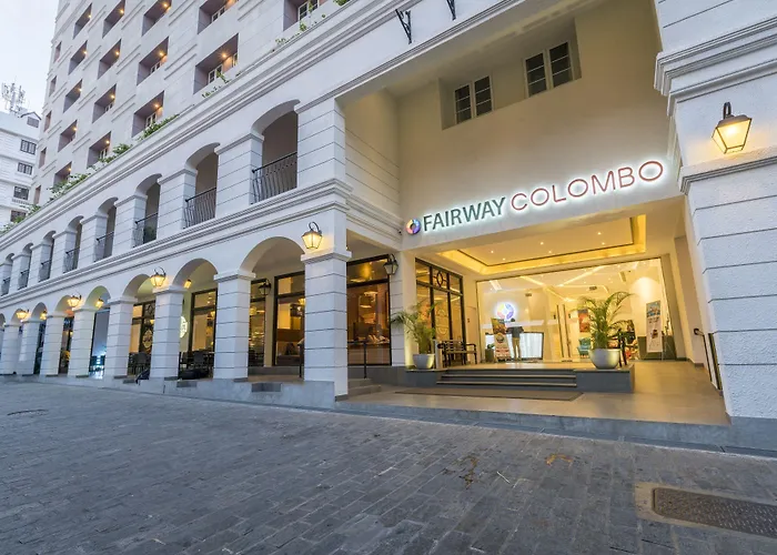 Fairway Colombo - Sri Lanka'S First Hotel With Robot Technology