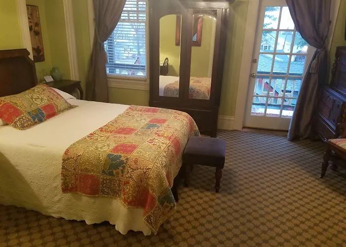 Vandiver Inn
