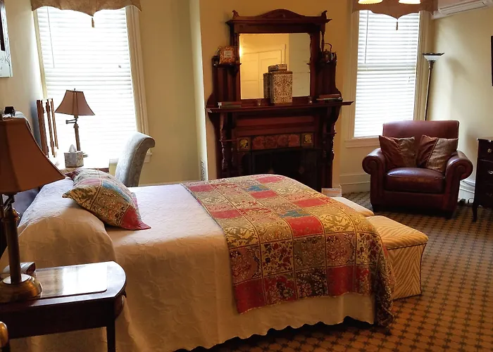 Vandiver Inn