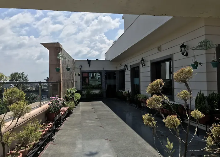 Hotel Leela Grande