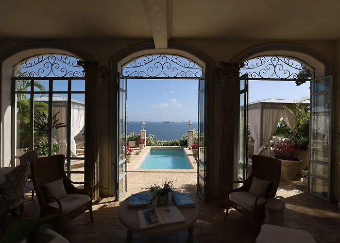 Villa Caprichosa Boutique Hotels