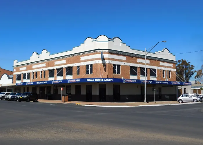Royal Hotel-Motel