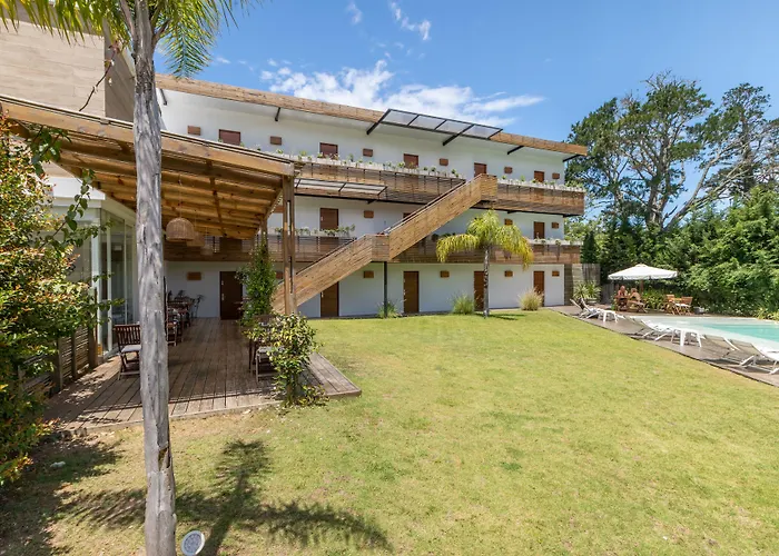 Live Hotel Boutique (Adults Only)