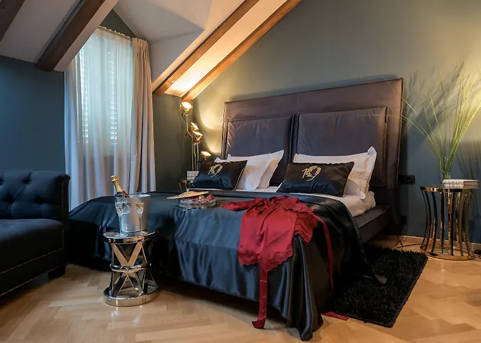 Heritage Hotel 19