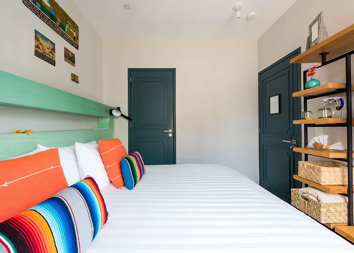 La Palomilla (Adults Only)