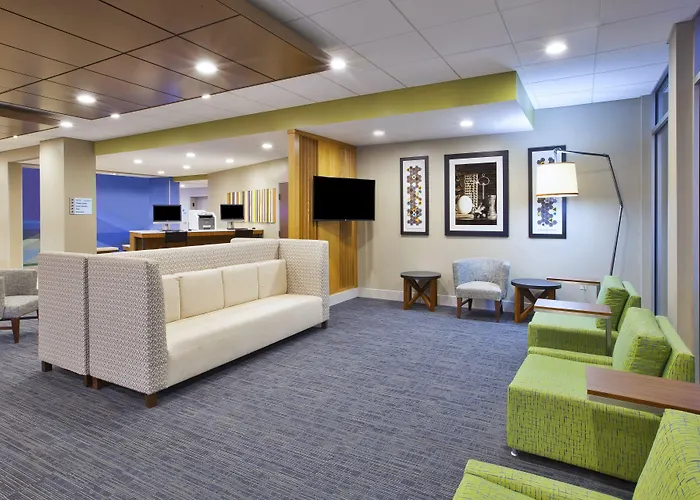 Holiday Inn Express & Suites - Parkersburg East By Ihg