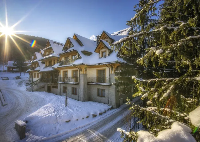 Gold Hotel