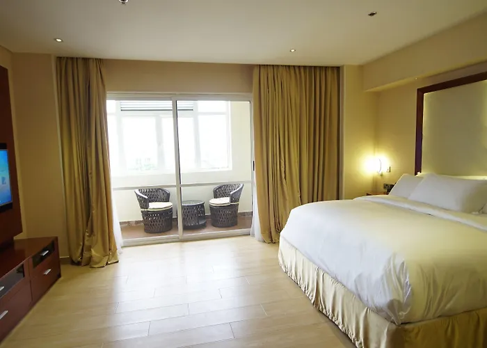 Pearlwort Hotel And Suites