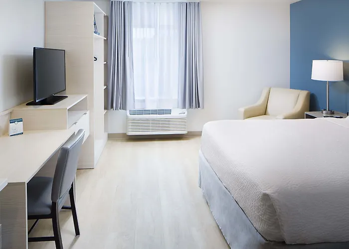 Woodspring Suites Seattle Everett
