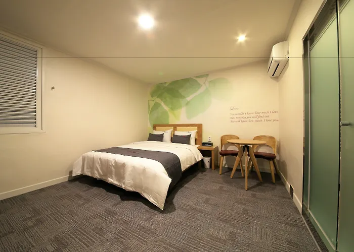 The 7 Hotel