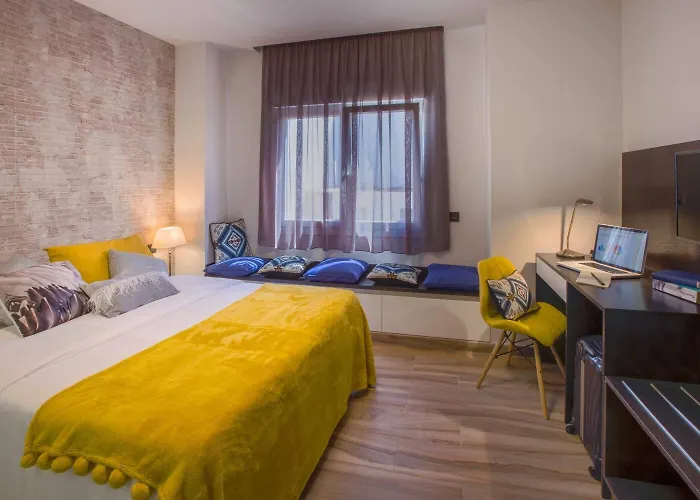 Gran Marina Suites