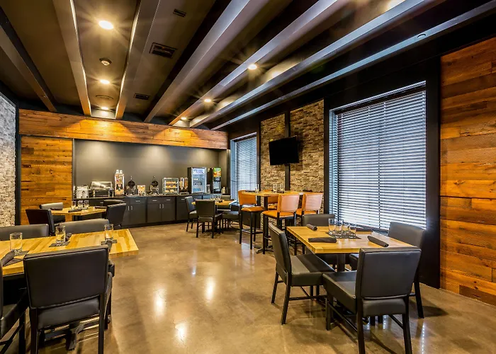 Cobblestone Hotel & Suites - Stevens Point