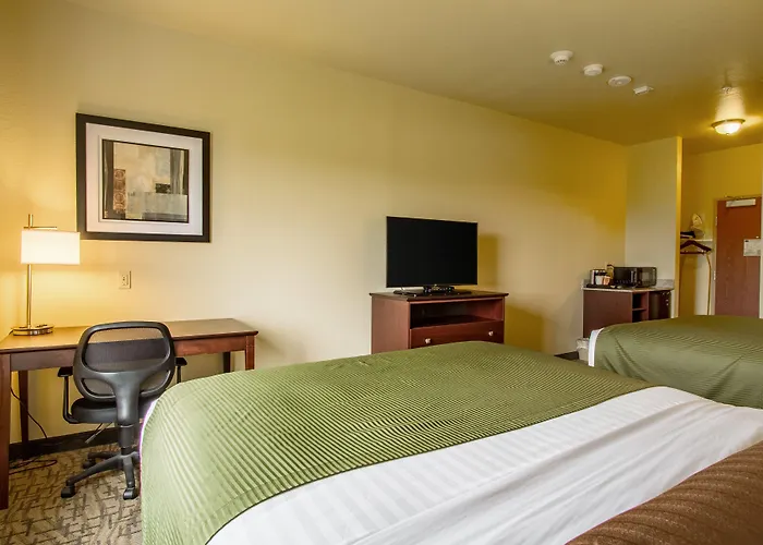 Cobblestone Hotel & Suites - Orrville
